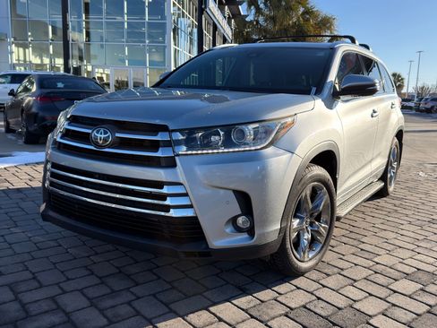 Used 2019 Toyota Highlander Limited Platinum image 1