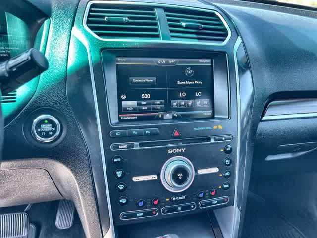 Used 2016 Ford Explorer Limited w/ Equipment Group 301A FWD image 18