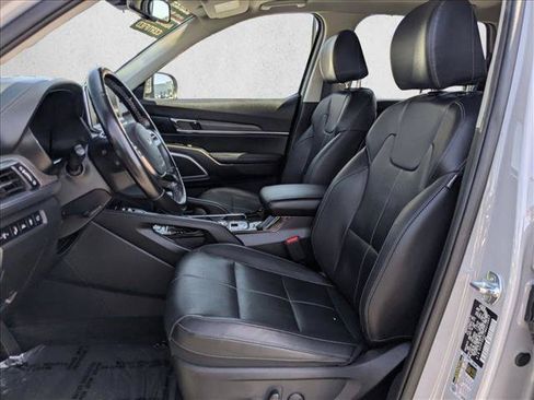 Used 2022 Kia Telluride EX w/ EX Premium Package AWD/4WD image 17