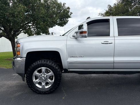 Used 2018 Chevrolet Silverado 2500 LTZ w/ Duramax Plus Package AWD/4WD image 10