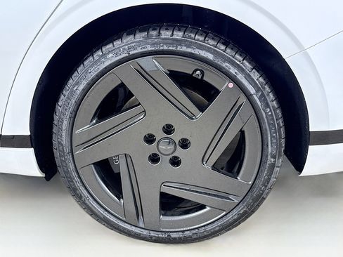 Used 2026 Genesis G90 3.5T Prestige image 34