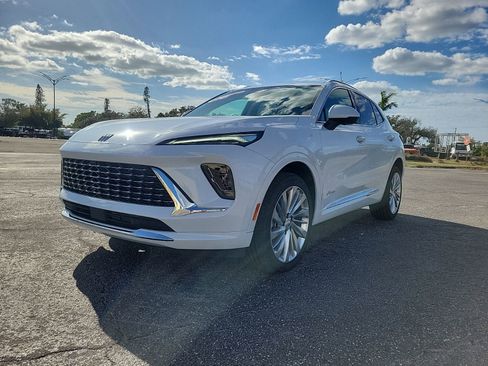 New 2026 Buick Envision Avenir image 2