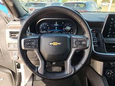 Used 2024 Chevrolet Suburban LT AWD/4WD image 16