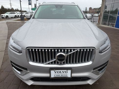 Used 2024 Volvo XC90 B5 Core w/ Protection Package Premier image 6