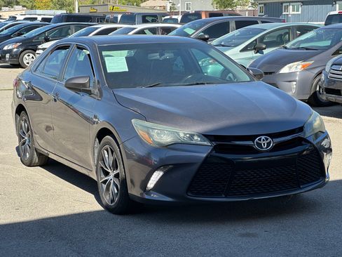 Used 2015 Toyota Camry XSE FWD image 2