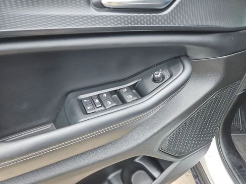 Used 2025 Jeep Grand Cherokee Altitude AWD/4WD image 15