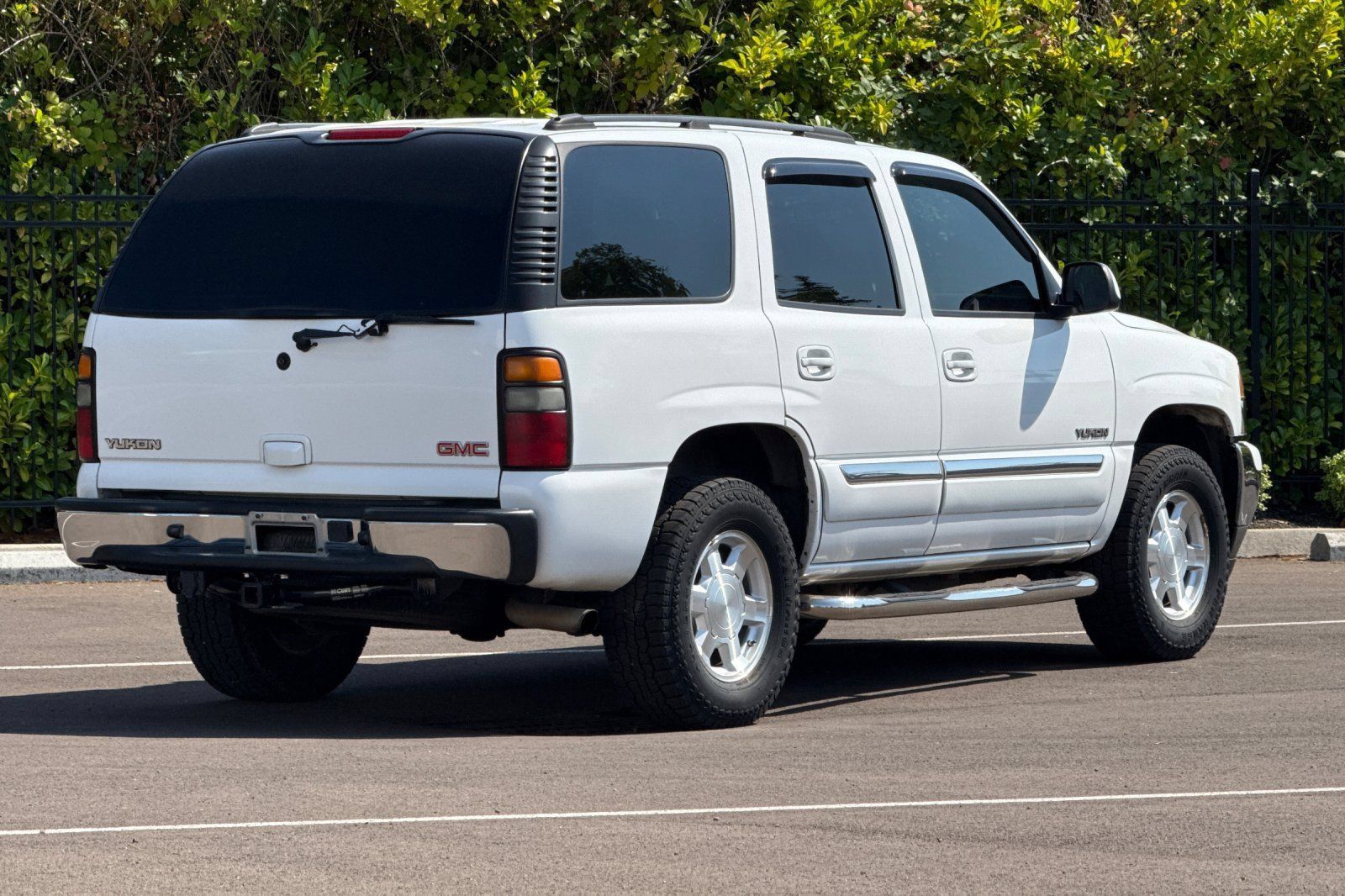 Used 2005 GMC Yukon SLE AWD/4WD image 4