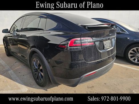 Used 2023 Tesla Model X image 2