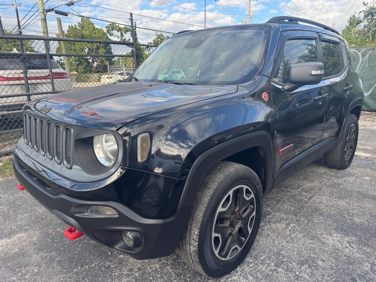 Used 2016 Jeep Renegade Trailhawk w/ Premium Trailhawk Package AWD/4WD image 1