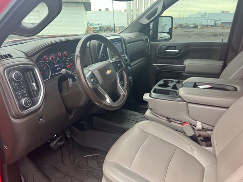 Used 2021 Chevrolet Silverado 3500 LTZ w/ Gooseneck/5TH Wheel Package image 12