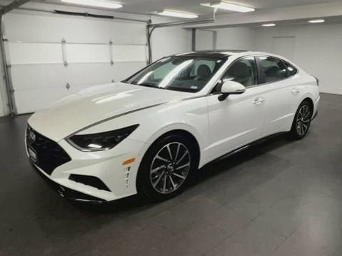 Used 2020 Hyundai Sonata Limited w/ Cargo Package FWD image 4