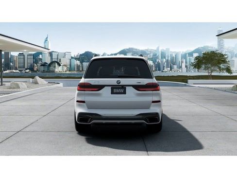 New 2026 BMW X7 xDrive40i w/ Executive Package image 5
