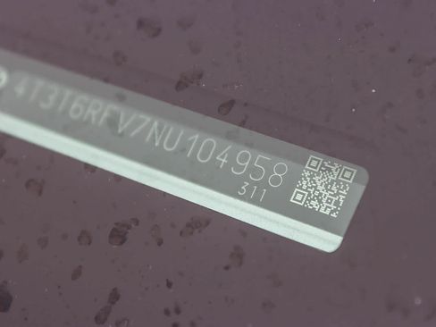 Used 2022 Toyota RAV4 SE image 27