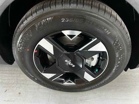 New 2026 Kia Sportage EX image 10