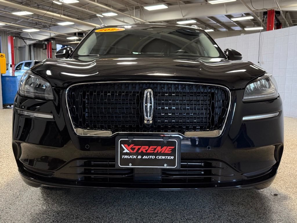 Used 2022 Lincoln Corsair Reserve w/ Equipment Group 201A AWD/4WD image 2