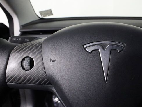 Used 2021 Tesla Model 3 Standard Range Plus image 15