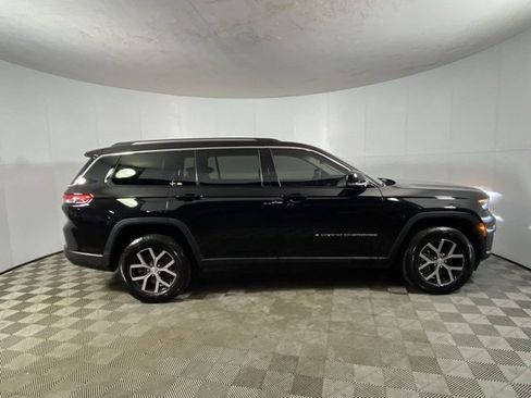 Used 2023 Jeep Grand Cherokee L Limited w/ Luxury Tech Group II image 4