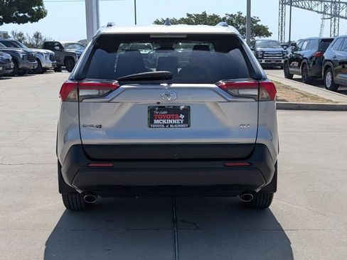 Used 2024 Toyota RAV4 XLE FWD image 7