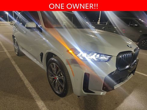 Used 2025 BMW X5 xDrive40i w/ M Sport Package image 3