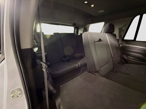 Used 2019 GMC Yukon SLE w/ SLE Value Package image 40