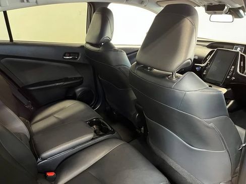 Used 2018 Toyota Prius Prime Premium w/ Carpet Mat Package FWD image 14