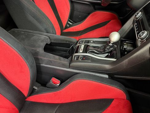 Used 2018 Honda Civic Type R image 24
