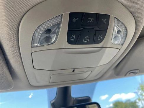 Certified 2023 Chrysler Pacifica Touring-L FWD image 59