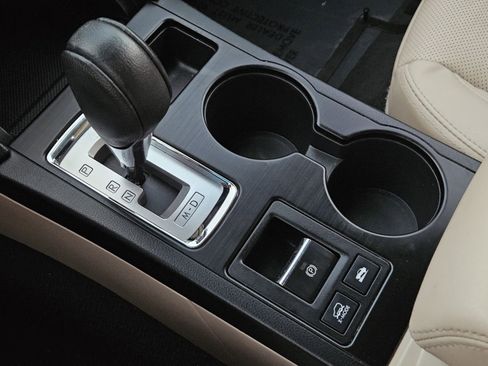 Used 2016 Subaru Outback 2.5i Limited image 21