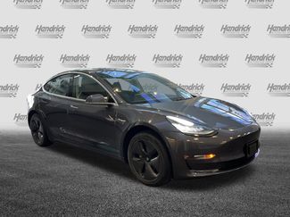 Used 2018 Tesla Model 3 Long Range video 2