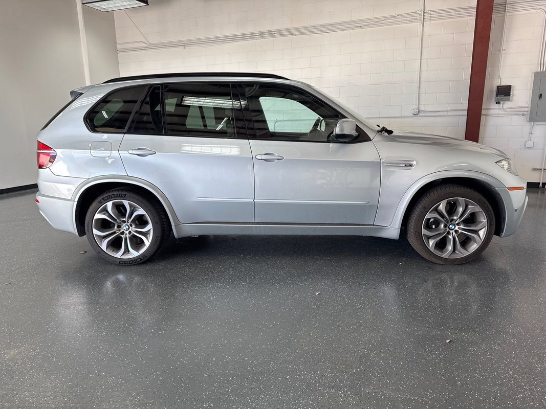 Used 2011 BMW X5 M AWD/4WD image 3