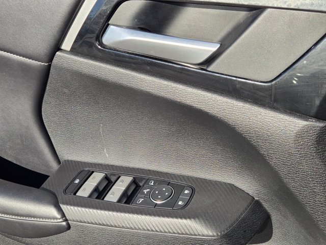 Used 2025 Mitsubishi Outlander SE AWD/4WD image 21
