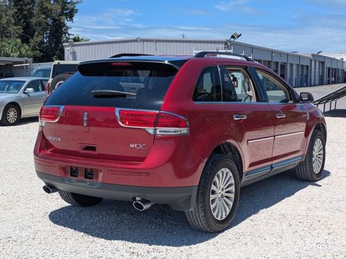 Used 2013 Lincoln MKX FWD w/ Wood Pkg image 5