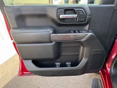 Used 2020 Chevrolet Silverado 2500 LTZ w/ LTZ Convenience Package image 10