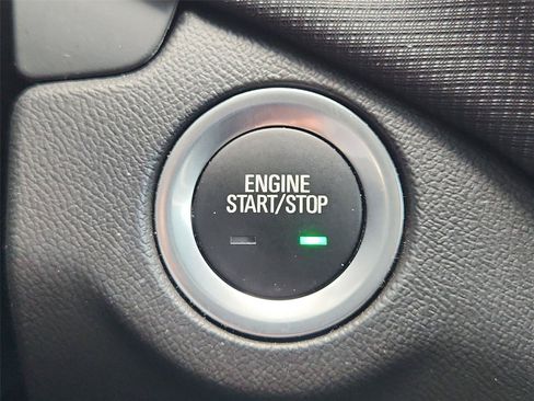 Used 2024 Chevrolet Equinox RS FWD image 16