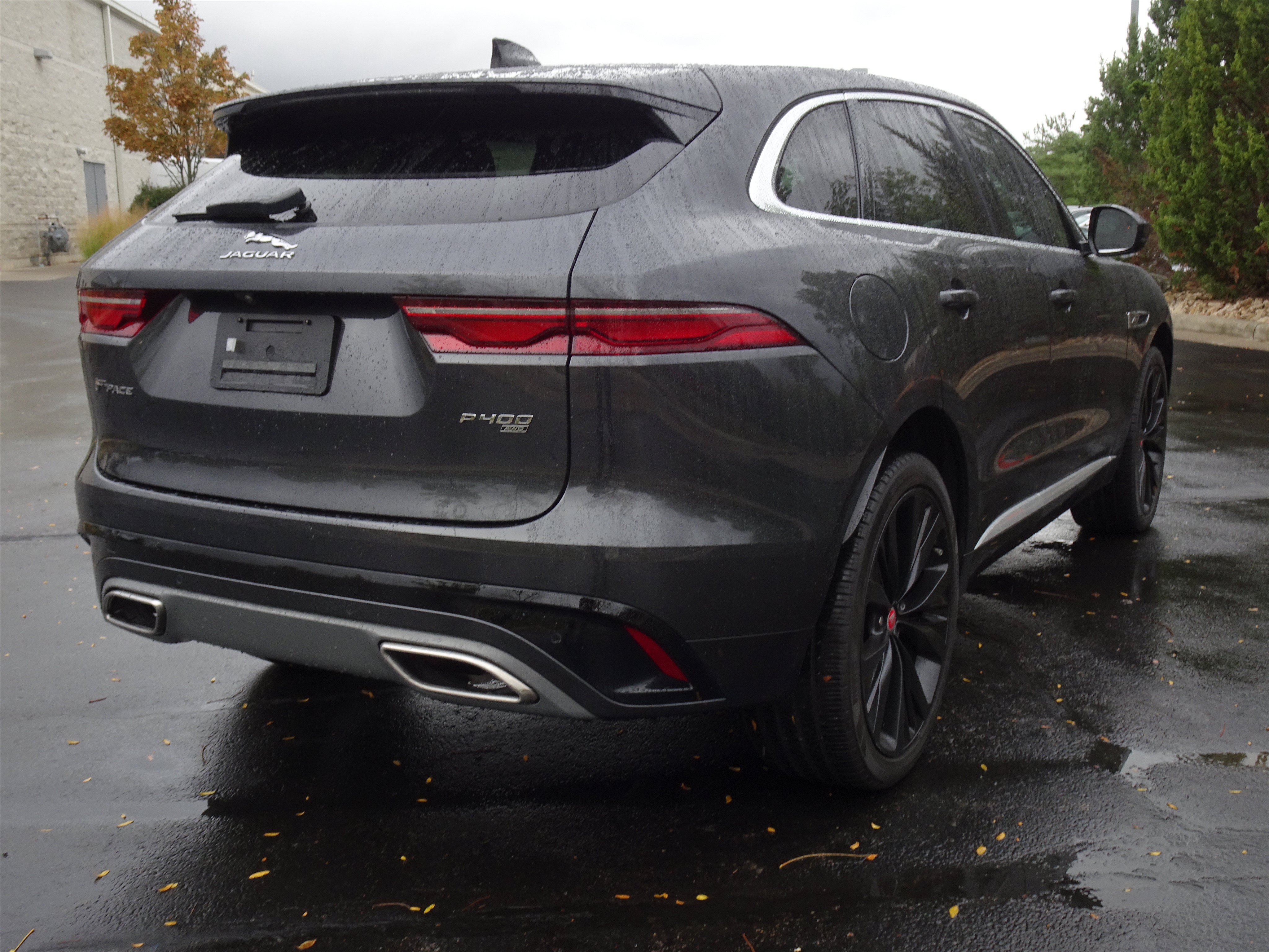 Certified 2023 Jaguar F-PACE R-Dynamic S AWD/4WD image 9