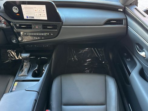 Used 2024 Lexus ES 350 w/ Premium Package FWD image 30
