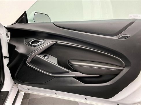 Used 2017 Chevrolet Camaro SS w/ LPO, Ground Effects Package image 26
