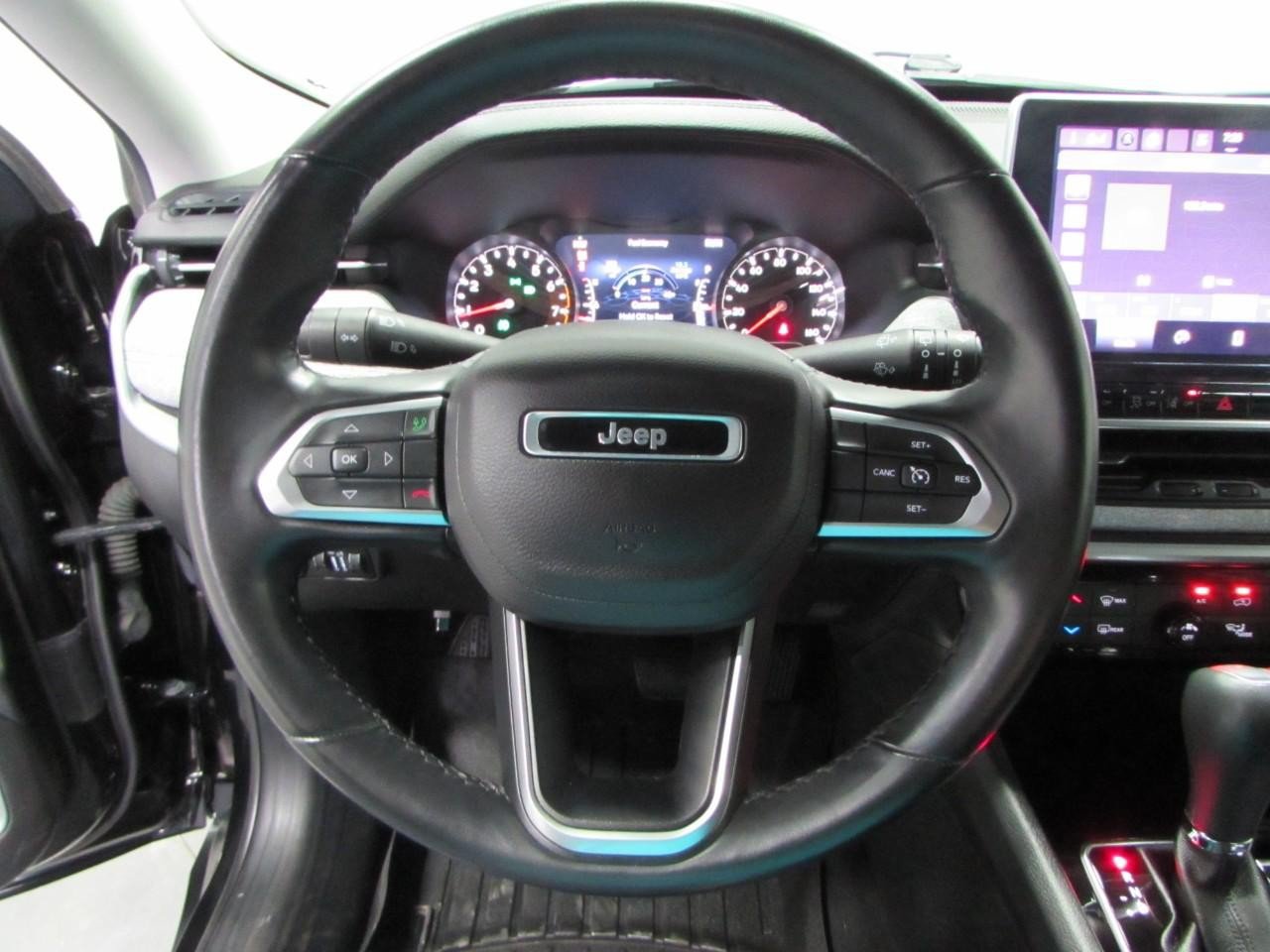 Used 2022 Jeep Compass Latitude AWD/4WD image 23