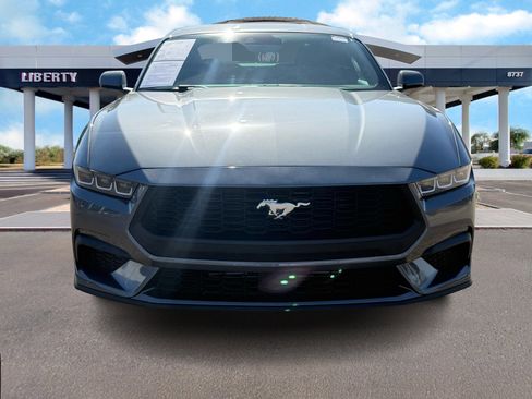 Used 2024 Ford Mustang Coupe image 8