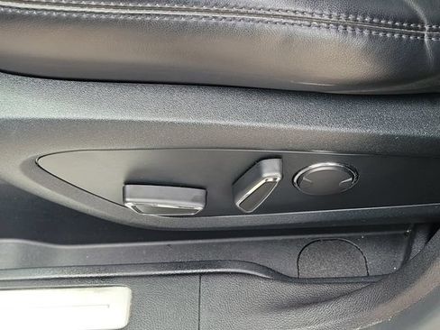 Used 2017 Lincoln MKC Reserve w/ Lincoln MKC Climate Package AWD/4WD image 7