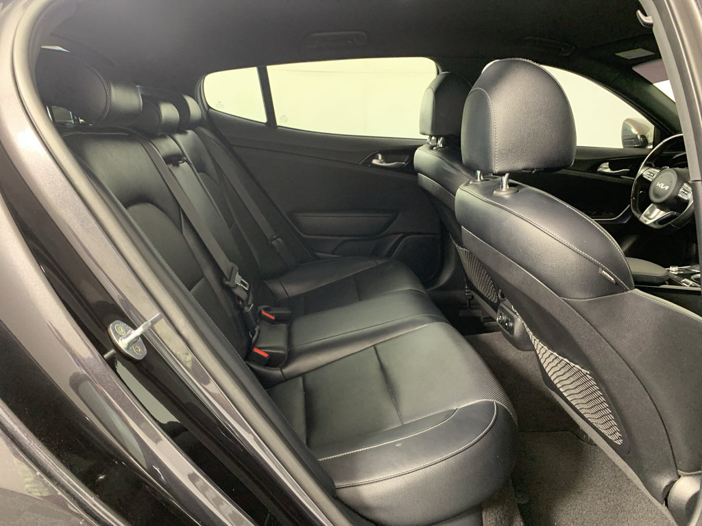 Used 2022 Kia Stinger GT-Line RWD image 35