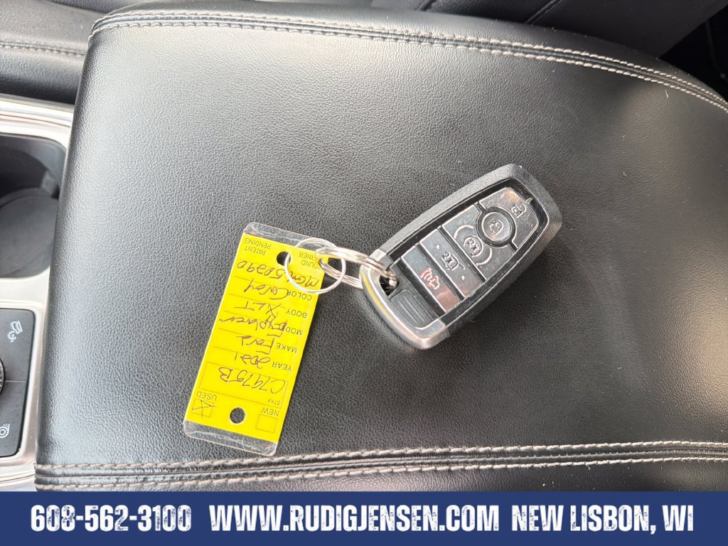 Used 2021 Ford Explorer XLT w/ Equipment Group 202A AWD/4WD image 28