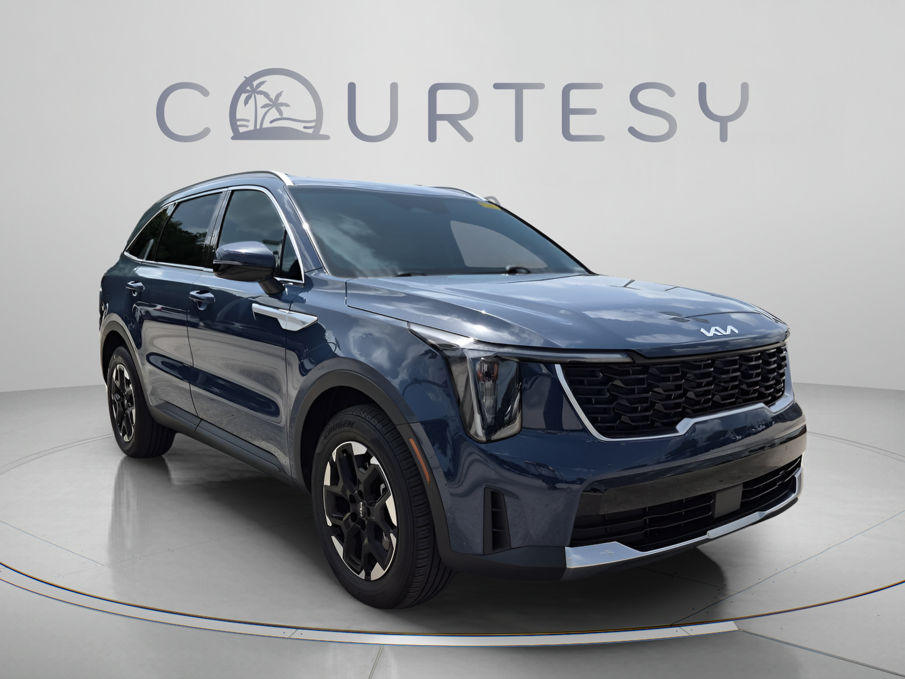 Certified 2025 Kia Sorento S FWD image 9