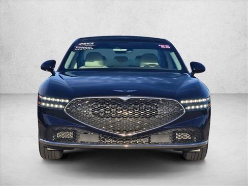 Used 2025 Genesis G90 3.5T AWD/4WD image 2