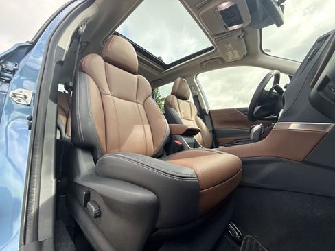 Used 2023 Subaru Forester Touring AWD/4WD image 25