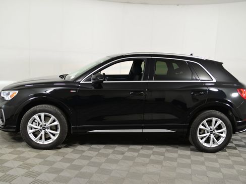 Certified 2022 Audi Q3 2.0T Premium Plus image 2