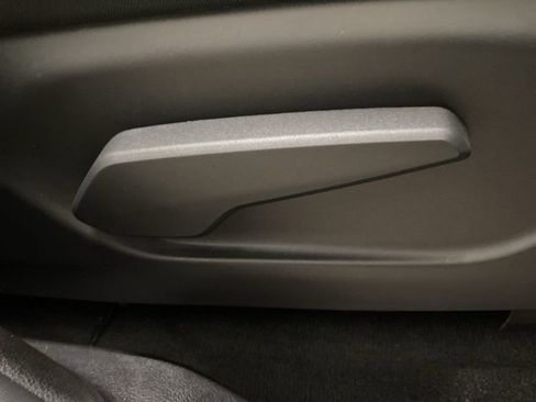 New 2025 Jeep Grand Cherokee Laredo w/ Luxury Tech Group I image 11