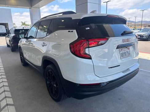 Used 2020 GMC Terrain SLE w/ Elevation Edition FWD image 6