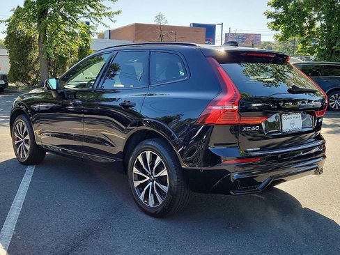 Certified 2024 Volvo XC60 B5 Plus w/ Protection Package Premier AWD/4WD image 4