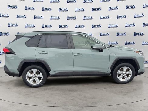 Used 2021 Toyota RAV4 XLE w/ Convenience Package AWD/4WD image 8